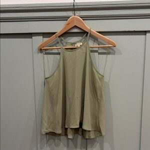 💚 Lily White Flowy High Neck Tank Top – Sage Green – Women’s Medium 🌿✨